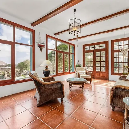 Perales Country house
