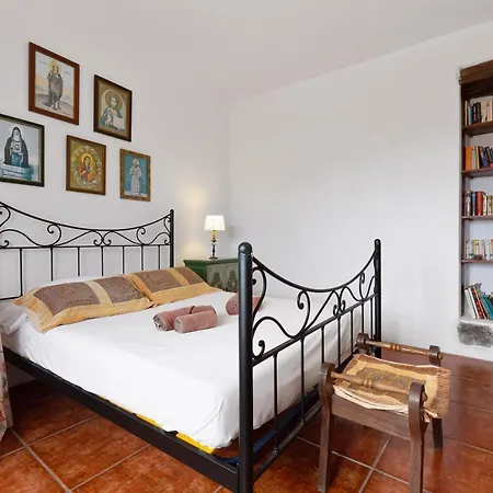 Perales Country house